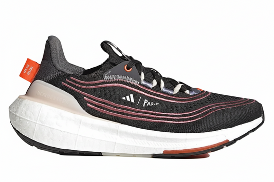 UltraBoost light solar