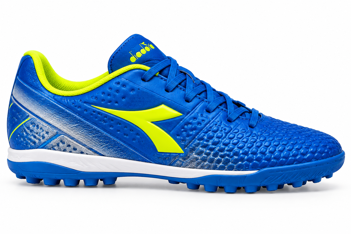 Tenis Diadora para fútbol 5 color azul y amarillo con suela multitaco