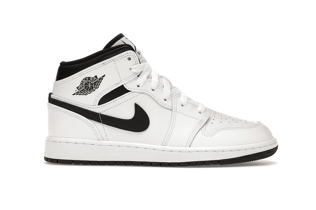 Jordan 1 Mid — fotografía 1