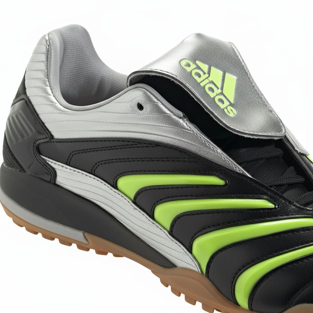 Predator Indoor