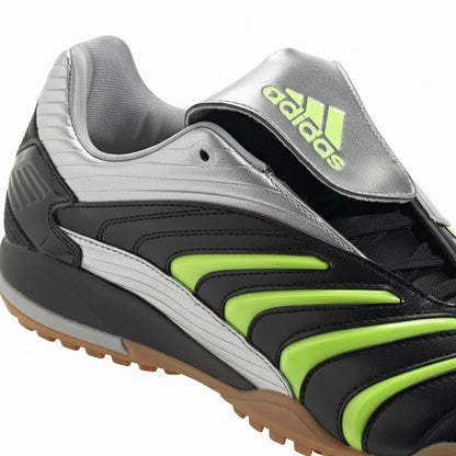 Predator Indoor