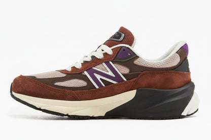 990