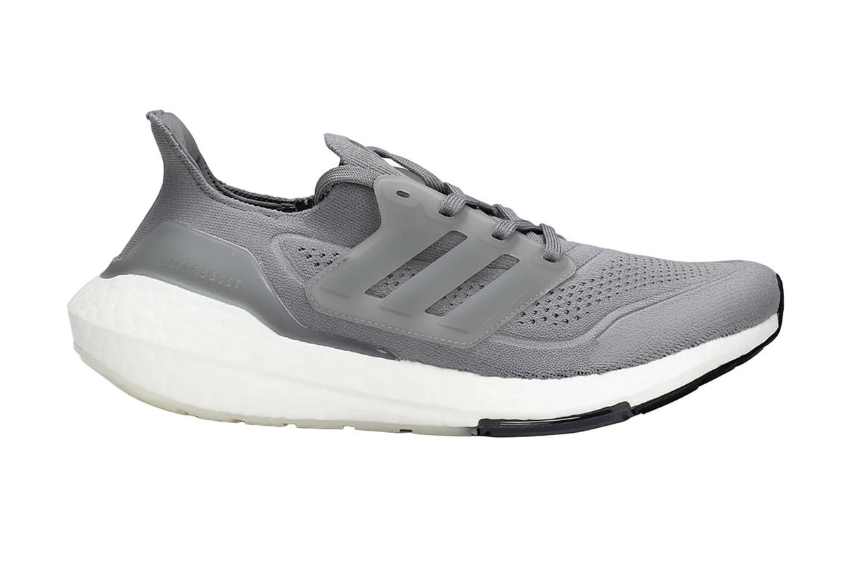 UltraBoost 21